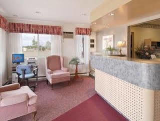 Hotel Ramada Limited Dawson Creek Esterno foto